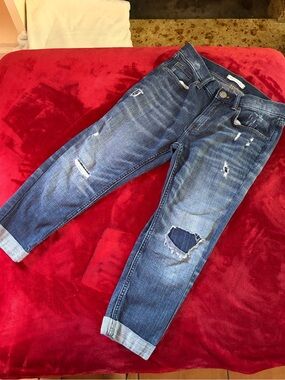 Banana republic Premium Denim Distressed Boyfriend, Capri jeans 27 Petite